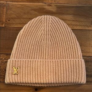 Louis Vuitton LV Spark Beanie in beige, NIB